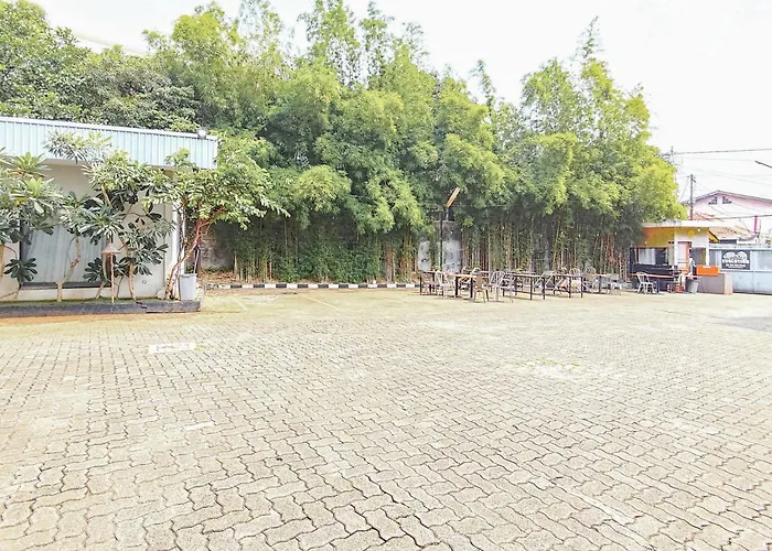 Rabel Guest House Redpartner Jakarta